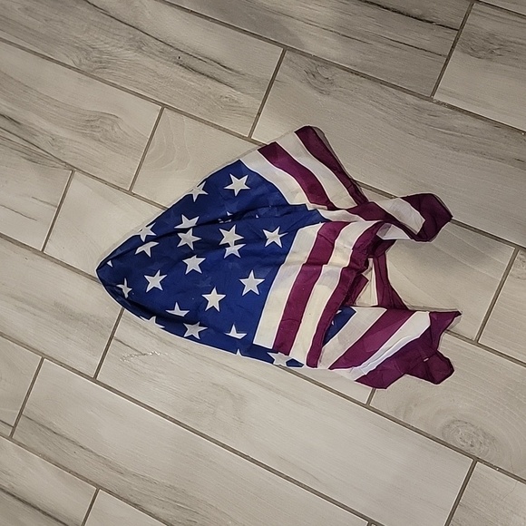 Square scarf - Picture 2 of 3